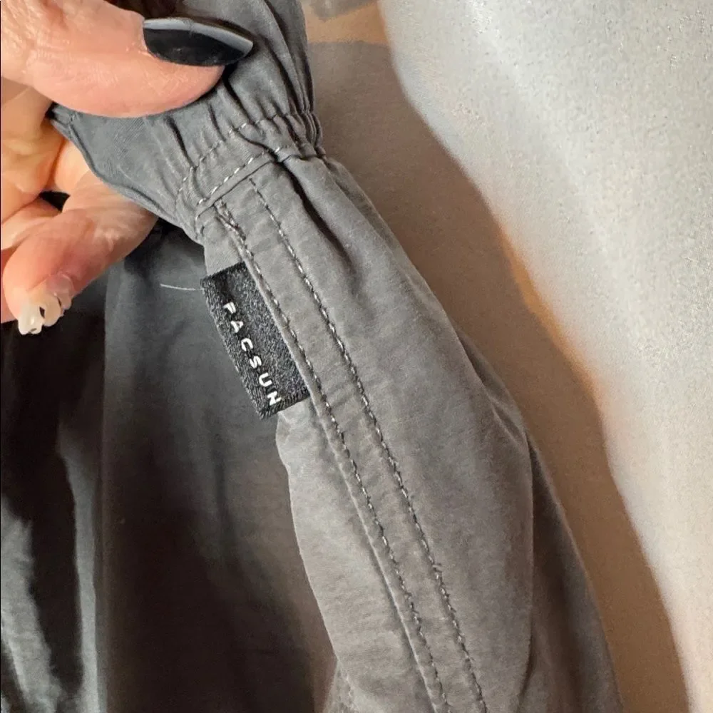 PacSun Men’s Baggy Charcoal Grey Cargo Pants. Size Small.